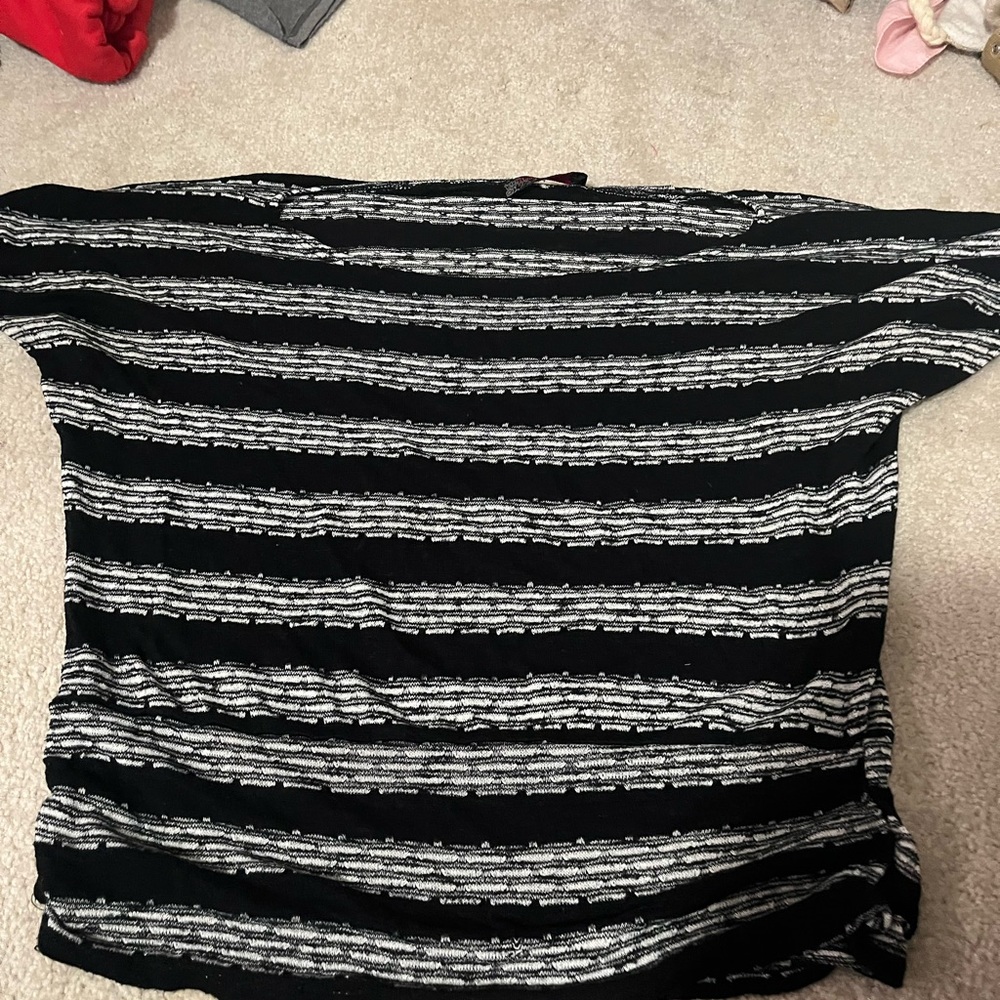 body central baggy tee cropped striped size small in woman’s